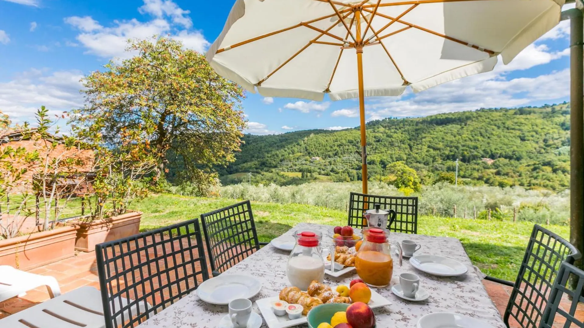 Apartment La Loggia By Interhome Lucolena in Chianti